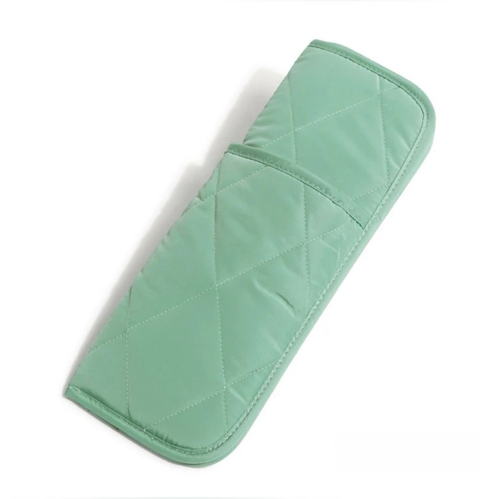 Vera Bradley Ultralight Curling and Flat Iron Cover in Beryl Green